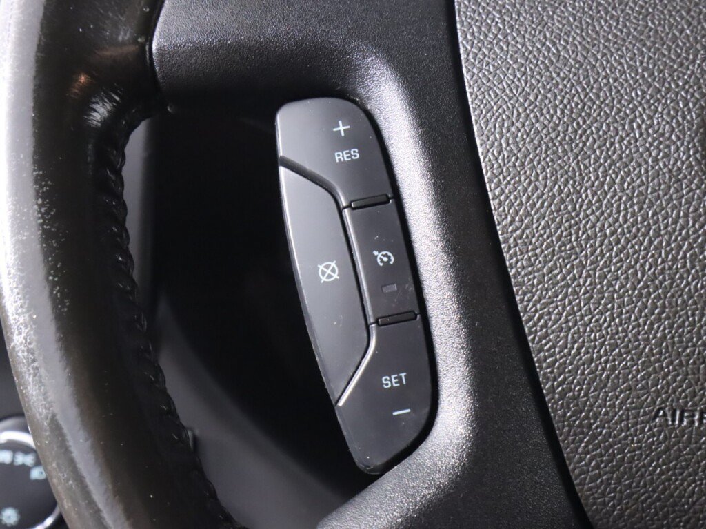 Used 2020 Chevrolet Express 3500 w/ Driver Convenience Package RWD image 12
