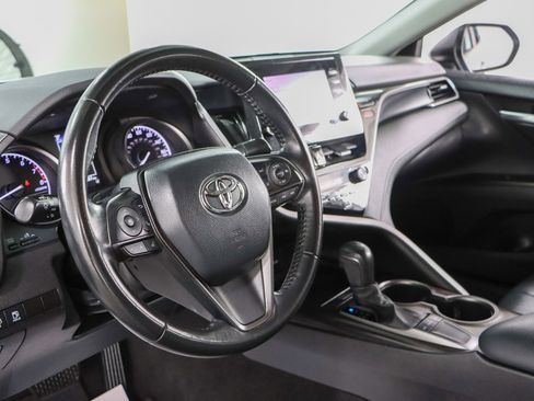 Used 2024 Toyota Camry SE image 22