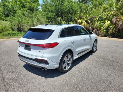 Used 2025 Audi Q5 Prestige AWD/4WD image 4