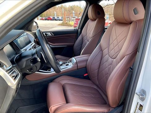 Certified 2023 BMW X5 xDrive45e w/ Executive Package image 8