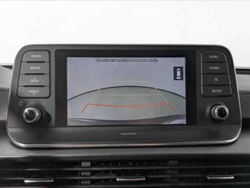 Used 2020 Kia Telluride LX FWD image 32
