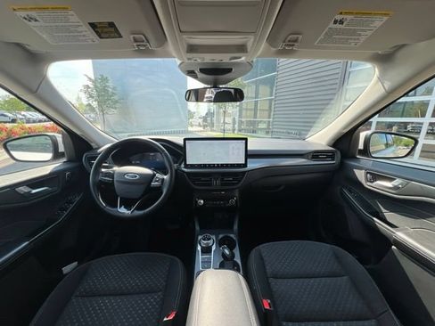 Used 2023 Ford Escape Active w/ Tech Pack #2 AWD/4WD image 18
