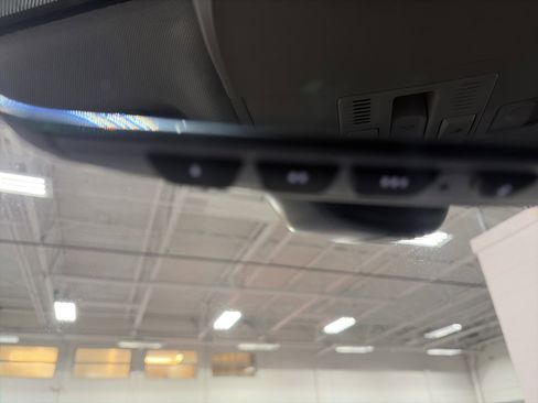 New 2026 Volkswagen Taos SEL image 26