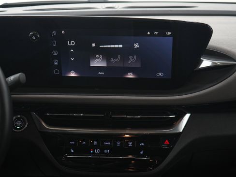 Used 2024 Buick Envista Avenir FWD image 18