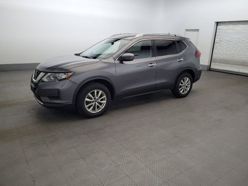 Used 2019 Nissan Rogue SV AWD/4WD image 2