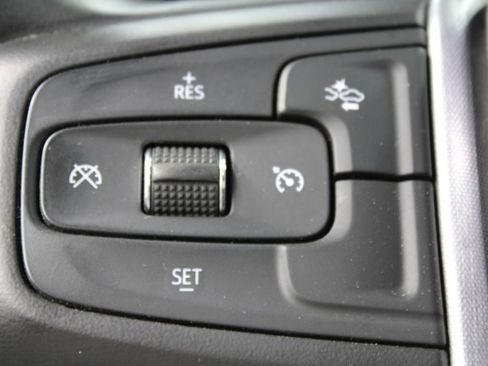 Used 2023 GMC Yukon XL SLT AWD/4WD image 50