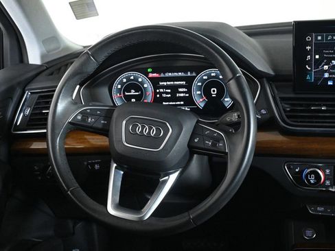 Used 2024 Audi Q3 2.0T Premium w/ Convenience Package image 10