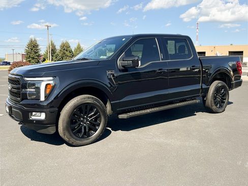 Used 2024 Ford F150 Lariat image 13