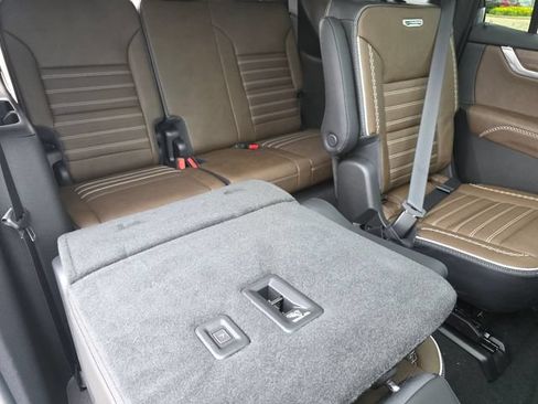 New 2026 GMC Acadia Denali Ultimate AWD/4WD image 22