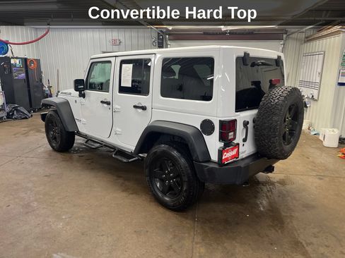 Used 2017 Jeep Wrangler Unlimited Sport AWD/4WD image 3