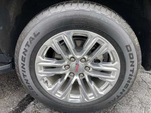 Used 2023 GMC Yukon SLT w/ Max Trailering Package image 13