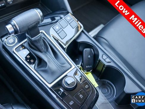 Used 2024 Kia Sportage EX image 19