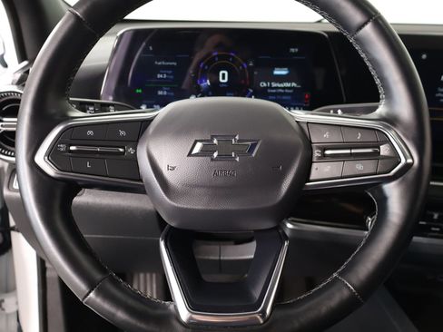 Used 2025 Chevrolet Equinox LT w/ Midnight Edition AWD/4WD image 3