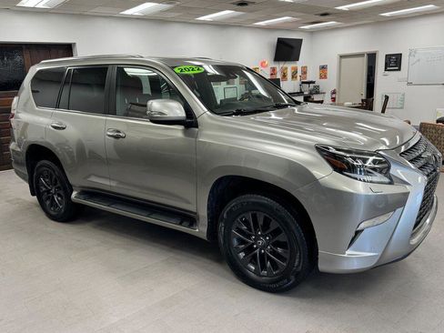 Used 2022 Lexus GX 460 Premium w/ Premium Package image 27