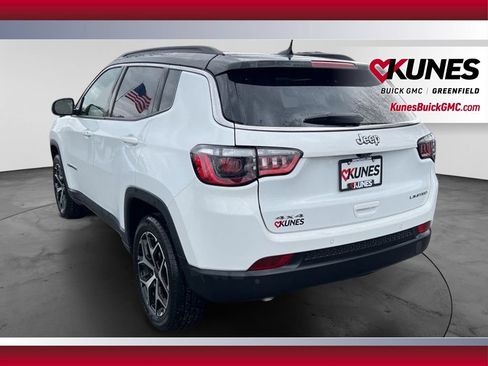 Used 2025 Jeep Compass Limited AWD/4WD image 9