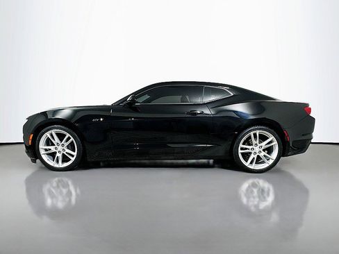 Used 2020 Chevrolet Camaro LT w/ Technology Package image 4