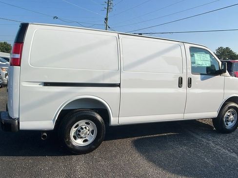 New 2025 Chevrolet Express 2500 w/ Communications Package image 5