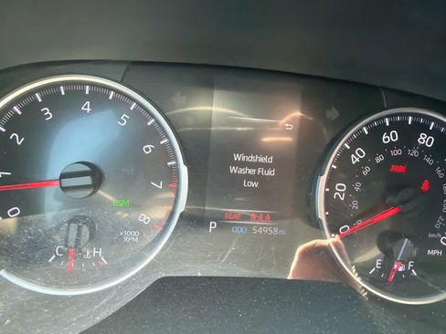 Used 2019 Toyota RAV4 XLE Premium w/ Cold Weather Package AWD/4WD image 8