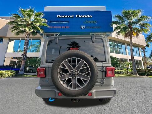 Certified 2023 Jeep Wrangler Unlimited Sahara image 6