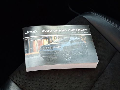Used 2020 Jeep Grand Cherokee Altitude image 29