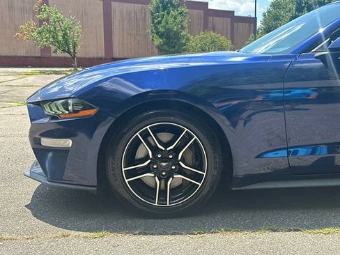 Used 2019 Ford Mustang GT RWD image 12