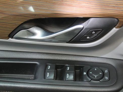 Used 2019 GMC Terrain SLE image 13