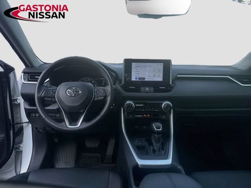 Used 2024 Toyota RAV4 XLE Premium FWD image 30