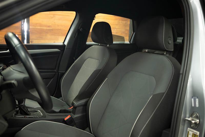 Used 2025 Volkswagen Jetta Sport FWD image 10
