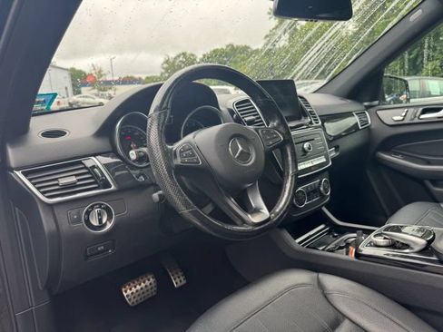 Used 2019 Mercedes-Benz GLE 400 4MATIC w/ Premium 2 Package image 21