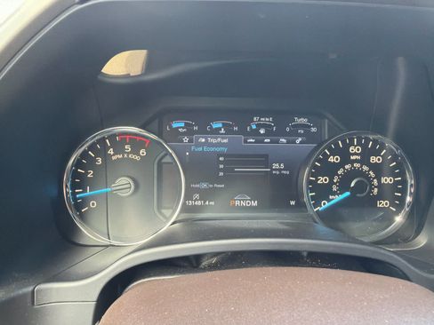 Used 2018 Ford F150 Lariat w/ Equipment Group 502A Luxury AWD/4WD image 8