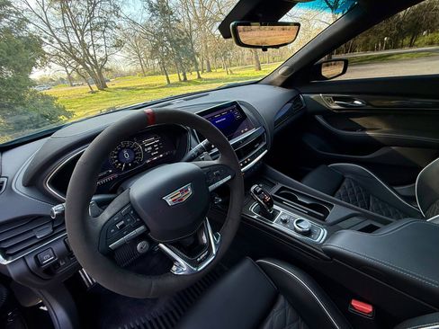 Used 2022 Cadillac CT5 V Blackwing w/ Parking Package image 10