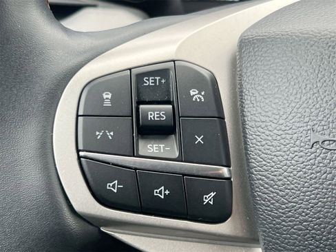 Used 2025 Ford Explorer Active w/ Active Comfort Package image 23