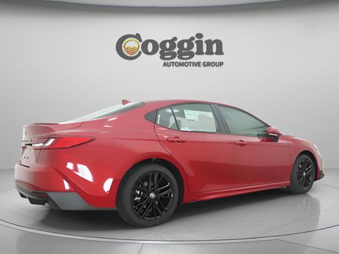 New 2026 Toyota Camry SE image 18