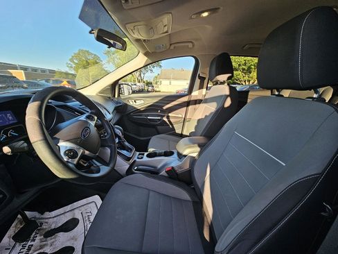 Used 2013 Ford Escape SE FWD image 19