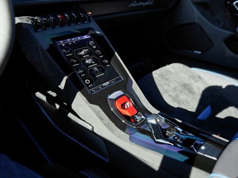 Used 2023 Lamborghini Huracan Tecnica image 51