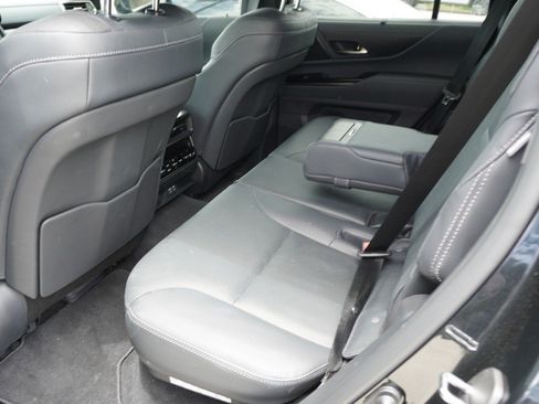 Used 2026 Lexus LX 600 4WD w/ Accessory Package (Z1) image 11