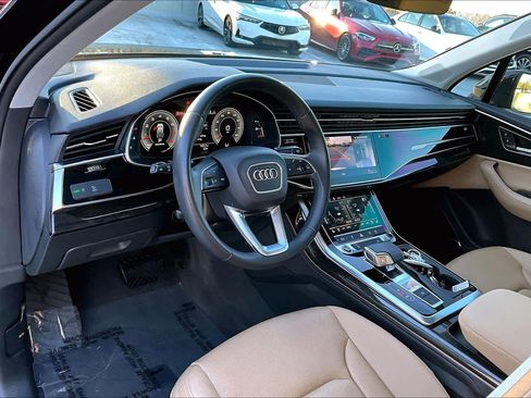 Used 2022 Audi Q7 Premium Plus image 18