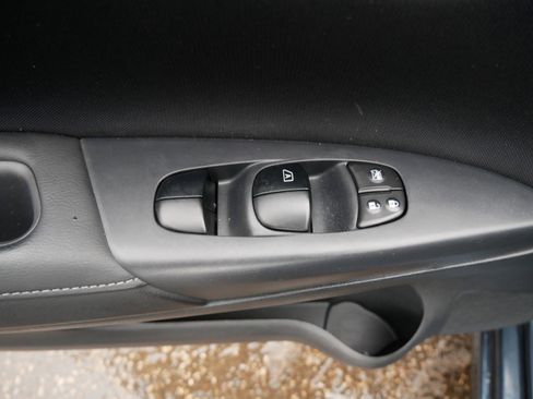 Used 2017 Nissan Sentra SV image 16