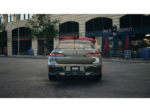 New 2026 BMW 740i xDrive w/ Premium Package image 5