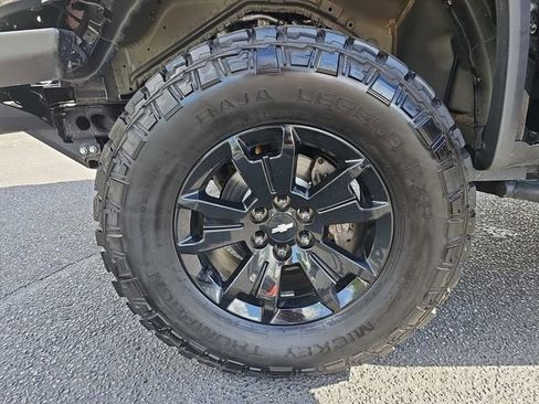 Used 2020 Chevrolet Colorado ZR2 w/ ZR2 Midnight Special Edition image 34