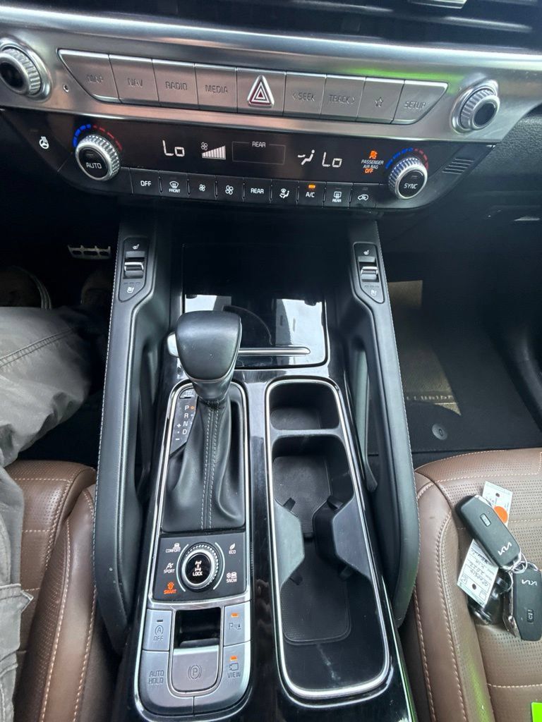 Used 2022 Kia Telluride SX w/ SX Prestige Package AWD/4WD image 21