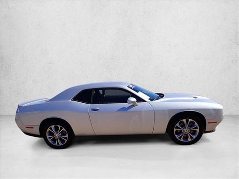 Used 2021 Dodge Challenger SXT w/ Driver Convenience Group AWD/4WD image 5