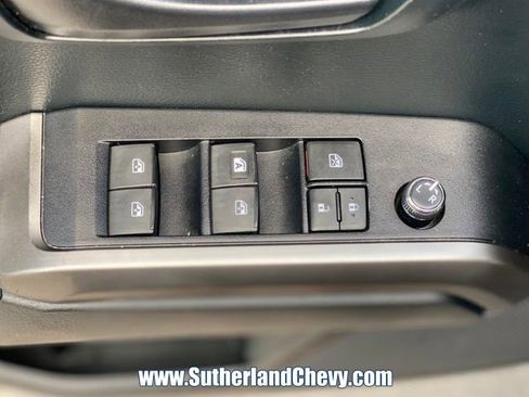 Used 2017 Toyota Tacoma 4x4 Double Cab image 18