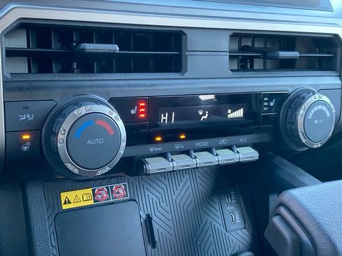 Used 2025 Toyota 4Runner TRD Off-Road image 23