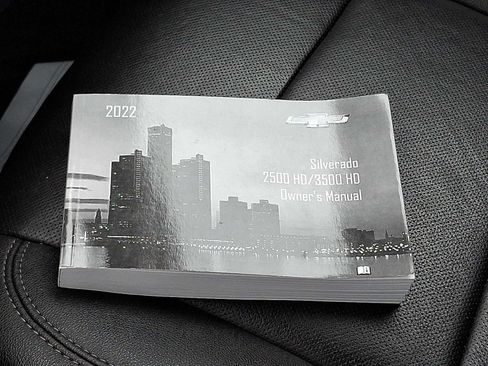 Used 2022 Chevrolet Silverado 2500 LTZ w/ LTZ Plus Package image 26