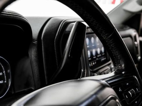 Used 2020 GMC Sierra 1500 Elevation w/ Elevation Value Package image 17