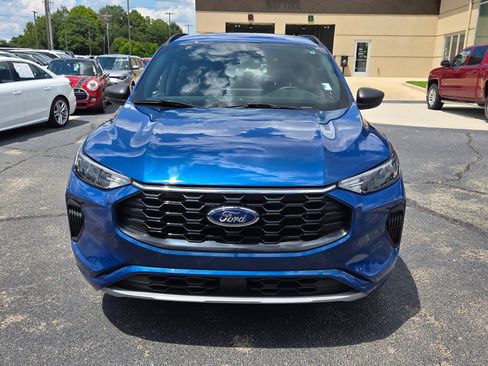 Used 2023 Ford Escape ST-Line FWD image 2