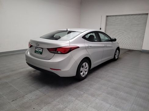 Used 2016 Hyundai Elantra SE image 9