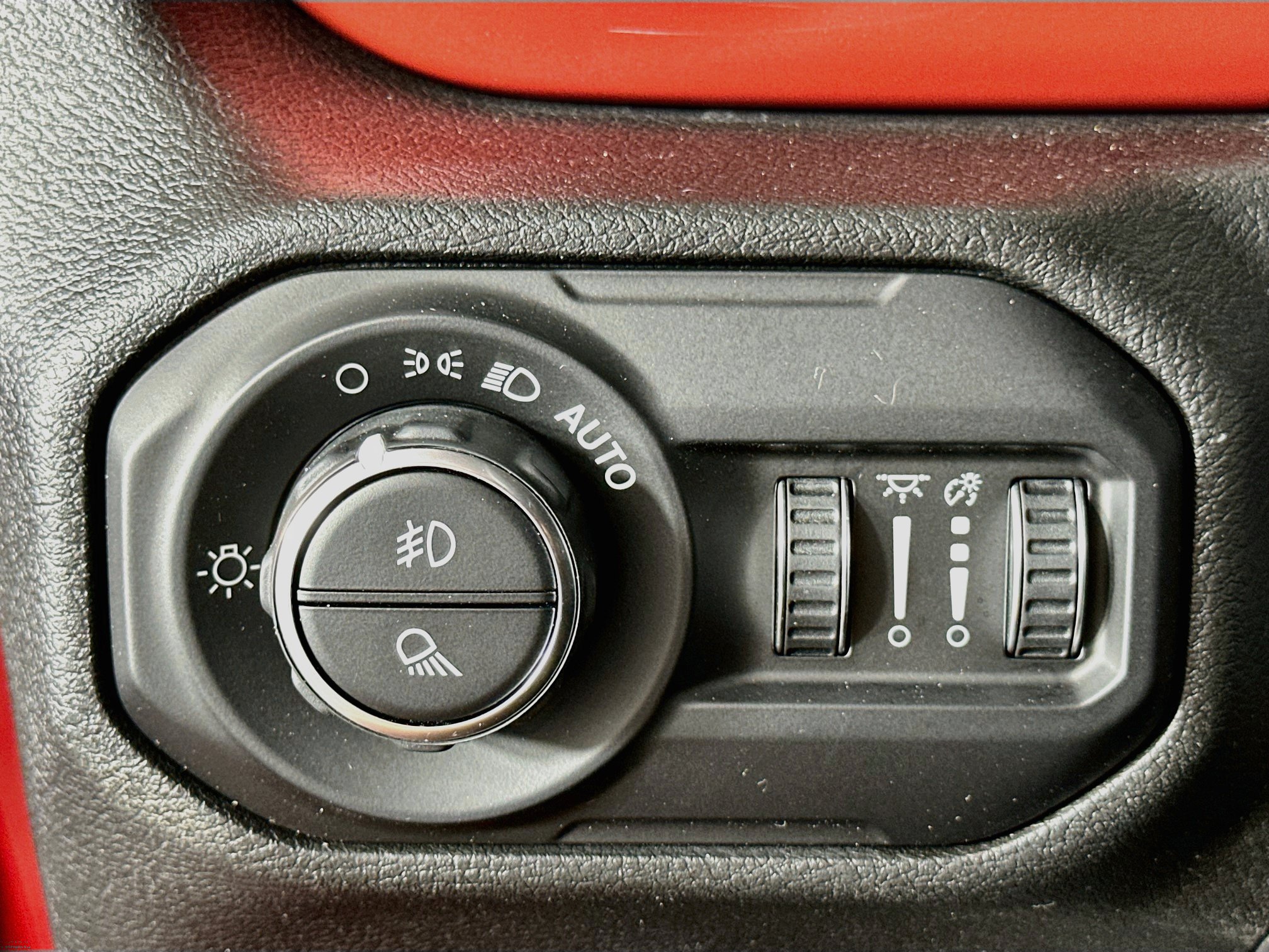 Used 2021 Jeep Gladiator Rubicon AWD/4WD image 17
