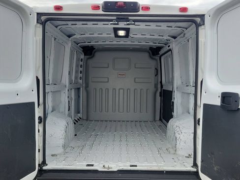Used 2021 RAM ProMaster 2500 w/ Interior LED Lighting Group FWD image 6